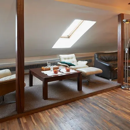 Regina House- Sv. Mikalojaus 13