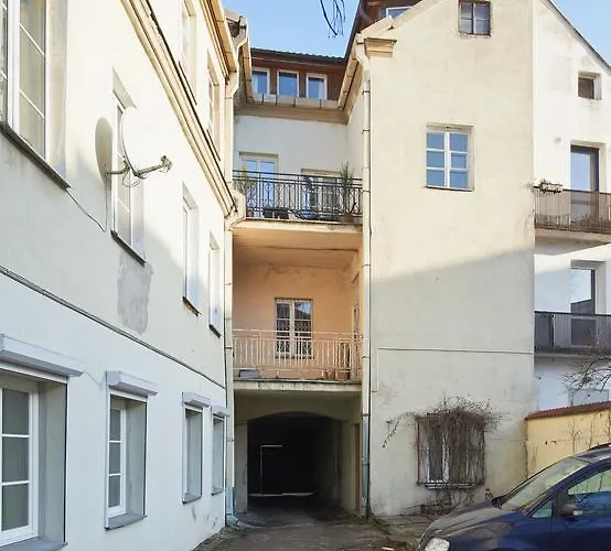 Regina House- Sv. Mikalojaus 13 アパート *